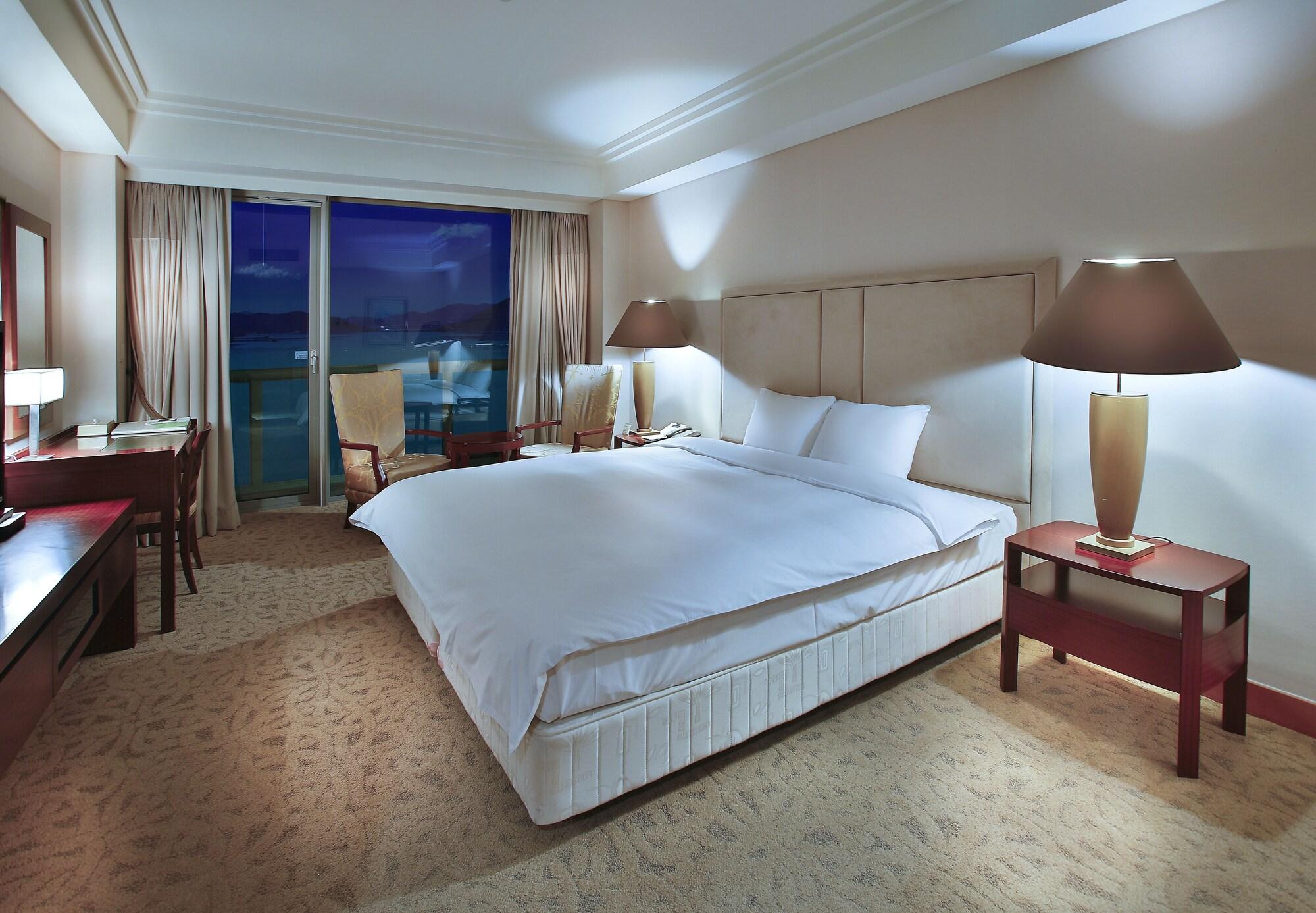 Yeongam Hotel Hyundai By Lahan Mokpo מראה חיצוני תמונה