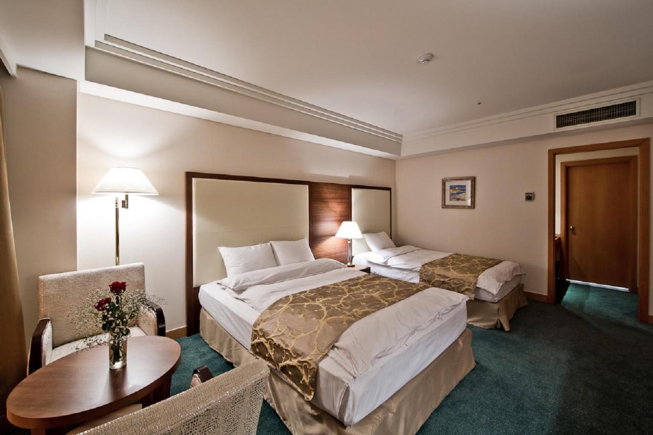 Yeongam Hotel Hyundai By Lahan Mokpo מראה חיצוני תמונה
