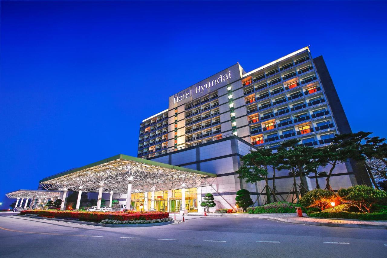 Yeongam Hotel Hyundai By Lahan Mokpo מראה חיצוני תמונה