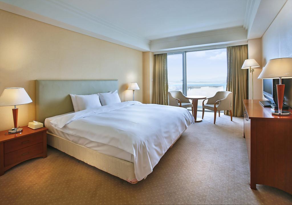 Yeongam Hotel Hyundai By Lahan Mokpo מראה חיצוני תמונה